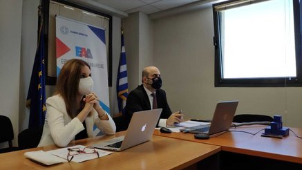 omilitria kai dioikitis